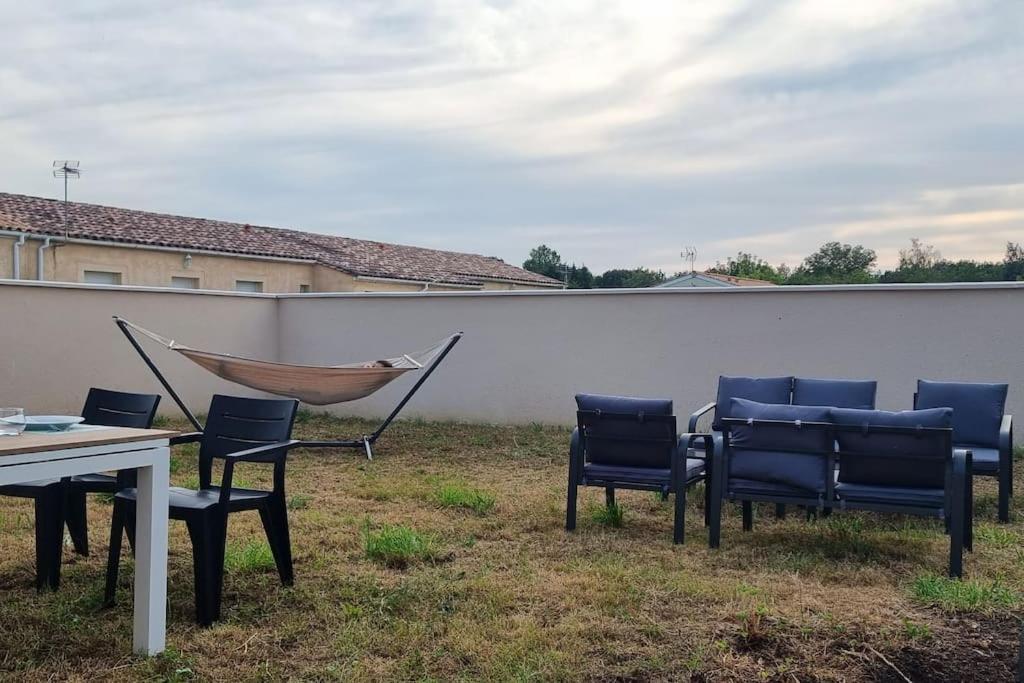 Maison Au Calme Entre Collegues Ou Famille - La Boheme - Saint-Seurin-sur-l'Isle Exterior foto